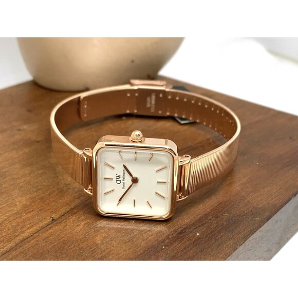 Daniel Wellington Women's Watch DW00100517 White Dial Rose Gold Mesh Strap 22mm - Picture 8 of 14